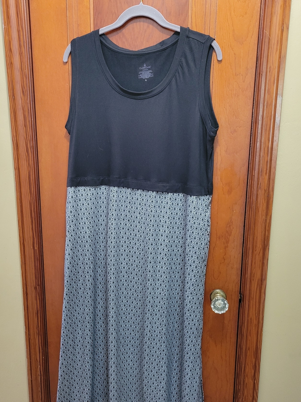 Cuddl Duds Black Scoop Neck Sleeveless Petite Dress
